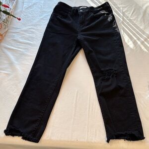 Levi's Black Women's Straight-Leg Jeans with Distressed Hem